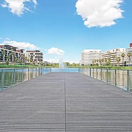 Lägenhet T3 With Parking, Port Marianne, Tram To Centre, Beaches, Montpellier