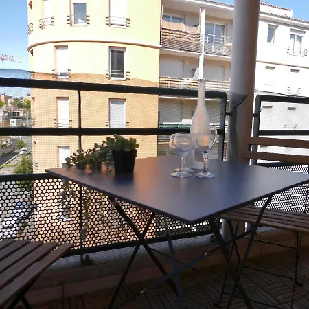 T3 With Parking, Port Marianne, Tram To Centre, Beaches, Montpellier